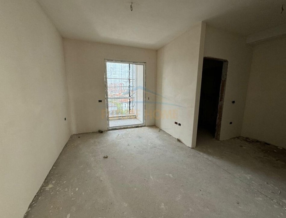 Tirane, shitet apartament 2+1 Kati 2, 107 m² 161.700 € (Jordan Misja)