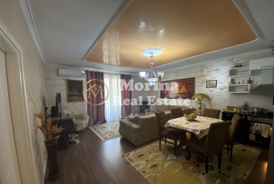 Tirane, shitet apartament 2+1 Kati 3, 115 m² 140.000 € (Fresk/ Rruga Shefqet Kuka)