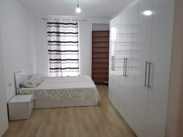 Tirane, jepet me qera apartament 1+1+BLK Kati 3, 74 m² 400 Euro (Fusha e aviacionit)