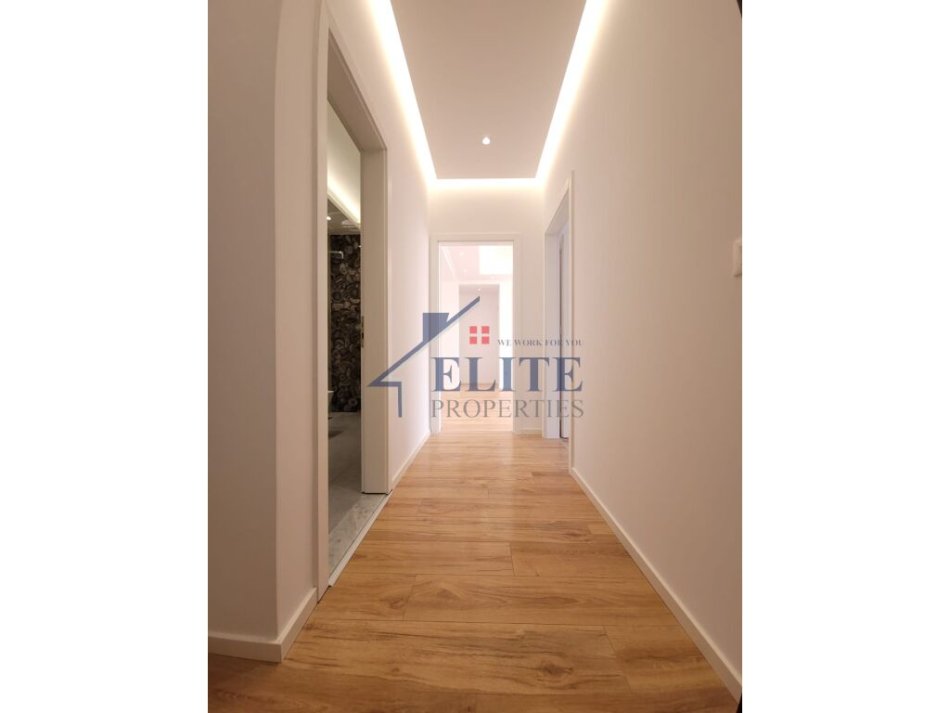 Tirane, shitet apartament 2+1+Ballkon Kati 7, 95 m² 210.000 € (Zogu i Zi)