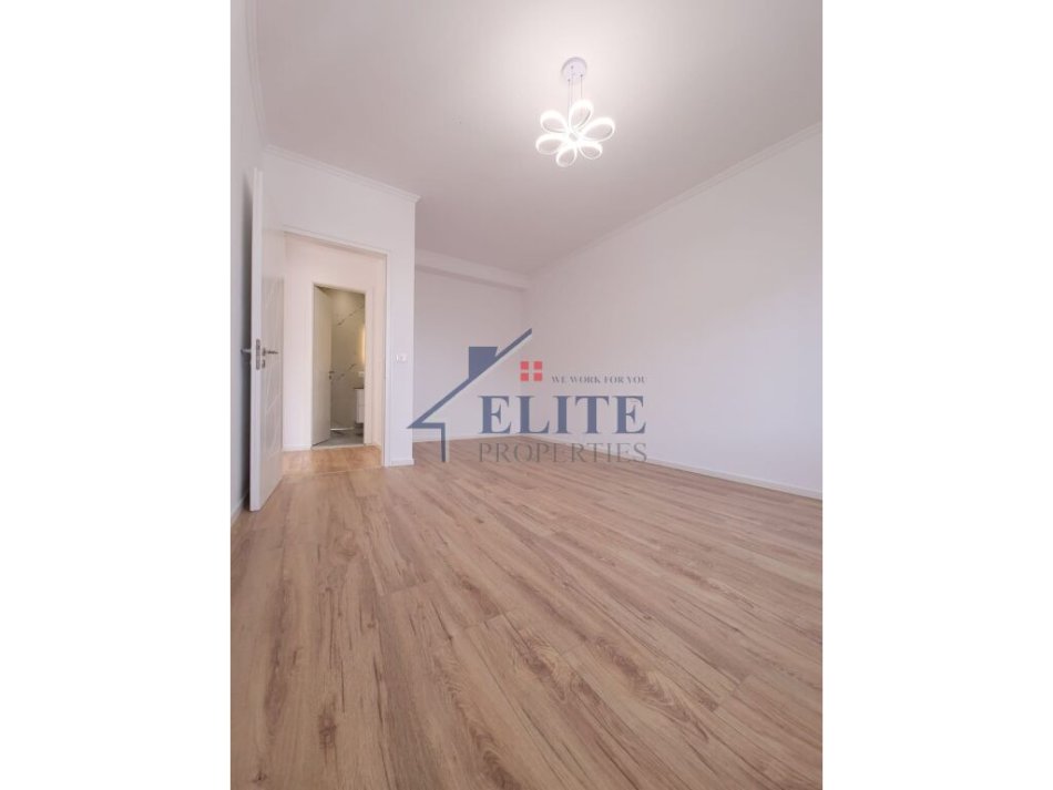 Tirane, shitet apartament 2+1+Ballkon Kati 7, 95 m² 210.000 € (Zogu i Zi)