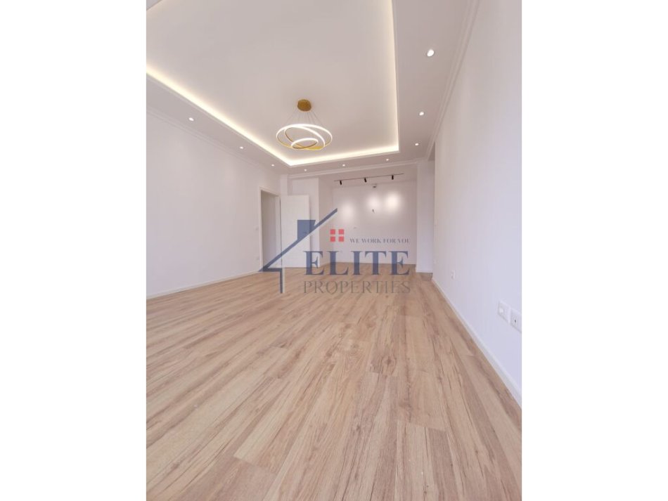 Tirane, shitet apartament 2+1+Ballkon Kati 7, 95 m² 210.000 € (Zogu i Zi)