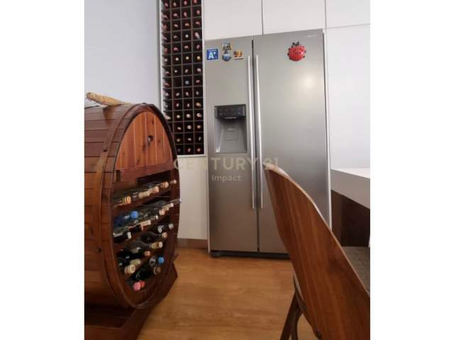 Tirane, shitet apartament 2+1 Kati 3, 100 m² 200.000 Euro (Rruga e Dibres)