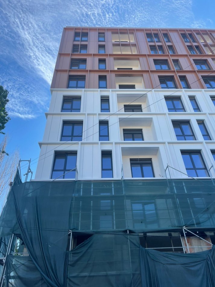 Tirane, shitet apartament 1+1 Kati 3, 72 m² 132.275 € (Rruga Jordan Misja)