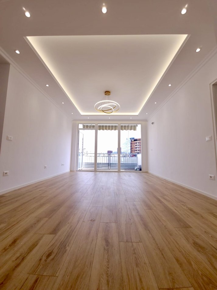 Tirane, shitet apartament 2+1+Aneks+Ballkon, Kati 7, 95 m² 210,000 € (Zogu i Zi)