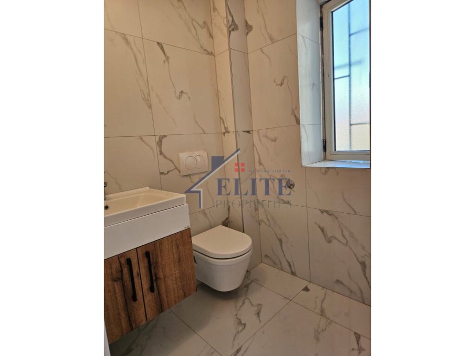 Tirane, shitet apartament 1+1 Kati 5, 70 m² 135.000 € (Xhamia e Tabakeve)