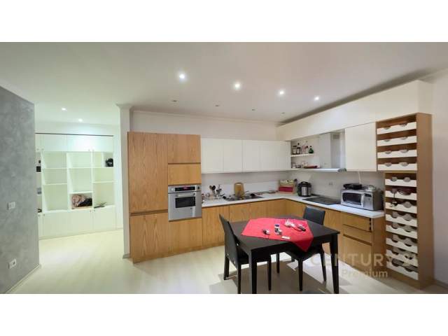 Tirane, shitet apartament 78 m² 129.000  (Kopshti Botanik)