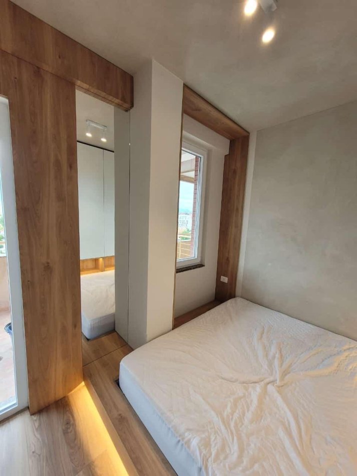 Tirane, jepet me qera apartament 1+1 Kati 7, 55 m² 450 € (Rruga Teodor Keko)