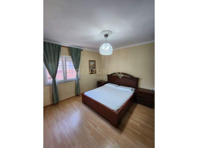 Tirane, jepet me qera apartament 2+1+BLK Kati 4, 74 m² 500 Euro (Ferit Xhajko)