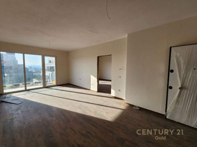 Tirane, shitet Penthouse 2+1+A+BLK Kati 11, 107 m² 134.000 Euro