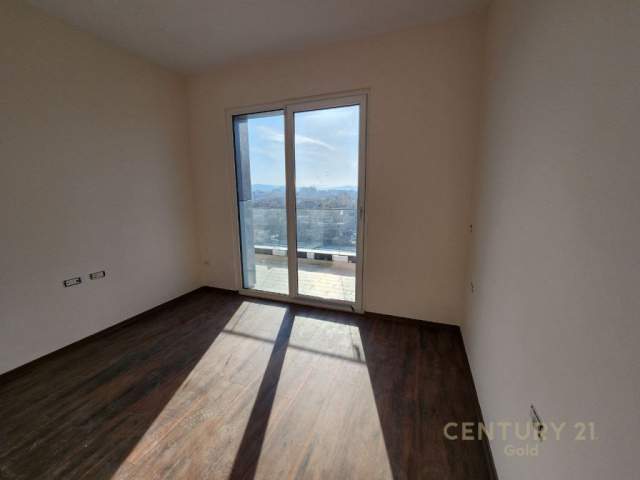 Tirane, shitet Penthouse 2+1+A+BLK Kati 11, 107 m² 134.000 Euro
