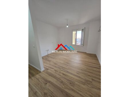 SHITET  APARTAMENT 2+1 TEK RRUGA XHANFIZE KEKO AFER PROFARMES