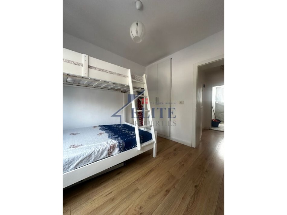 Tirane, shitet apartament 2+1 Kati 2, 73 m² 155.000 € (Rruga e Durresit)