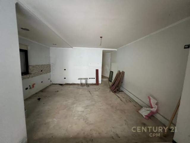Tirane, shitet shtepi 2+1 Kati 2, 222 m² 2.800.000 Euro