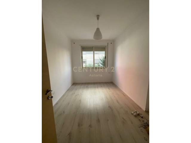 Tirane, shitet apartament 2+1 Kati 1, 83 m² 90.000 Euro (Besim Alla)