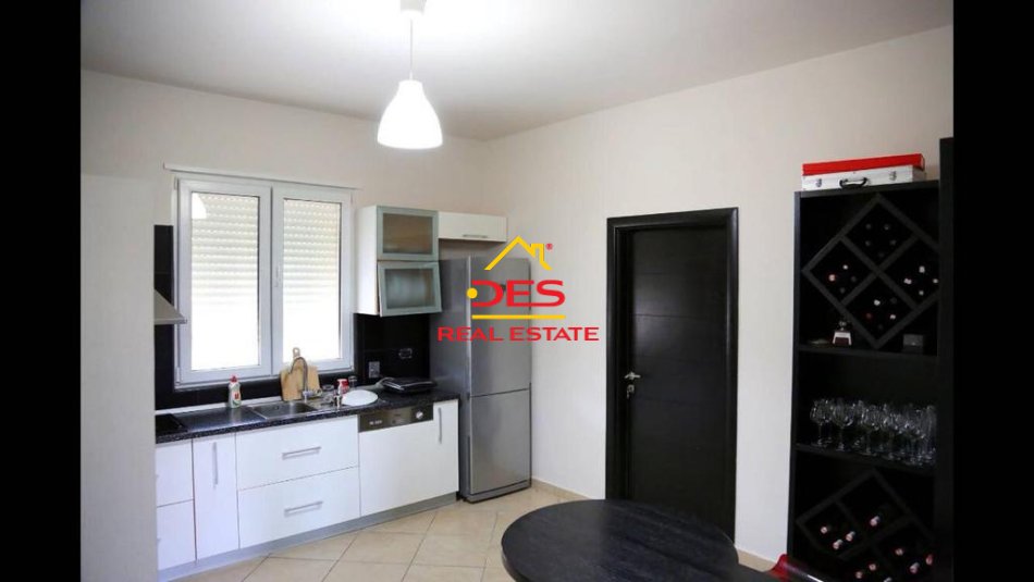 Vlore, shitet Vile 2 Katshe Kati 2, 262 m² 485,000 € (Tragjas)