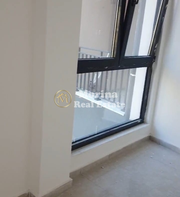Tirane, jepet me qera apartament 2+1 Kati 2, 95 m² 700 € (Pazari i Ri)