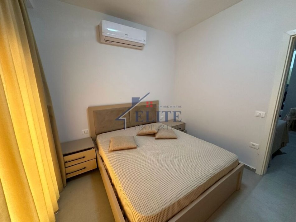 Tirane, jepet me qera garsonier Kati 0, 43 m² 400 € (Kopshti Botanik)
