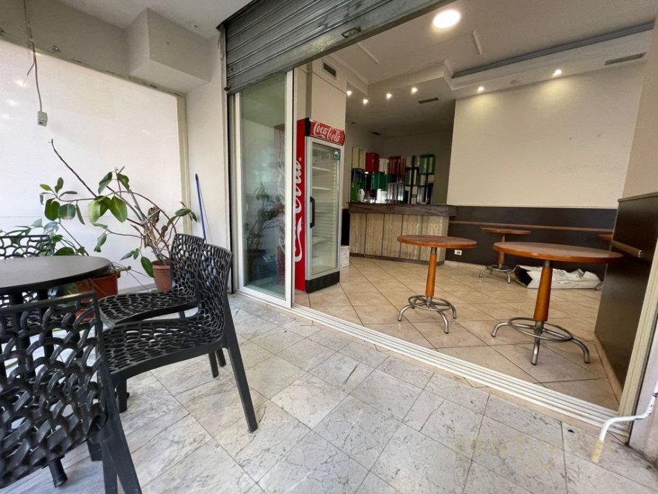 Tirane, jepet me qera ambjent biznesi Kati 0, 50 m² 400 € (Te shkolla e kuqe)