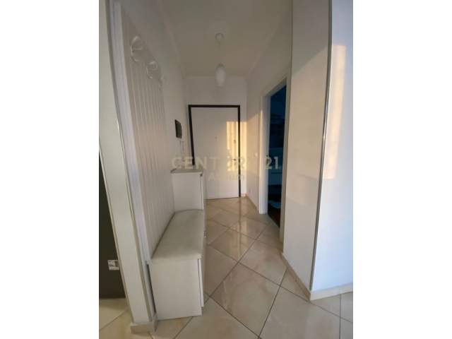 Tirane, jepet me qera apartament 2+1+BLK Kati 5, 100 m² 650