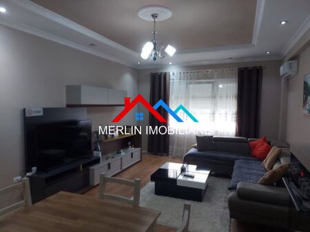 JEPET APARTAMENT ME QERA 2+1 TEK LIQENI I THATE.
