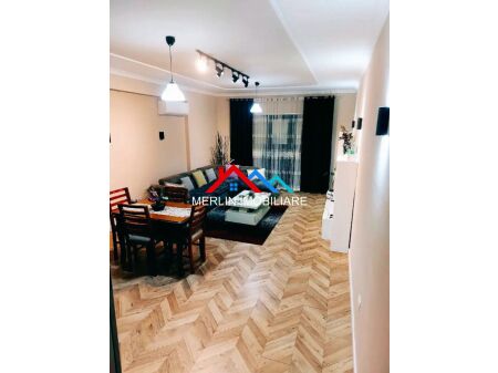 JEPET APARTAMENT 2+1+2 ME QERA TEK LIQENI I THATE.