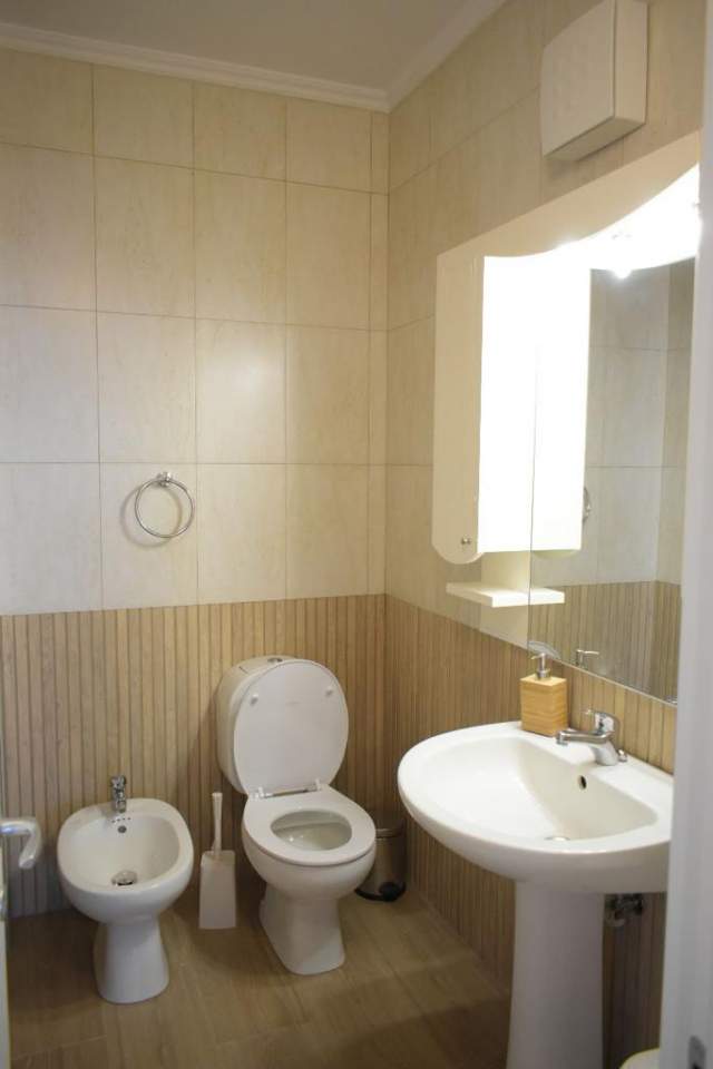 Tirane, jepet me qera apartament 1+1+BLK Kati 7, 75 m² 600 Euro (rruga Brigada VIII)