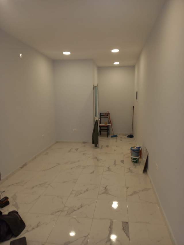 Tirane, jepet me qera dyqan Kati 0, 27 m² 800 Euro (Rruga e Durresit)