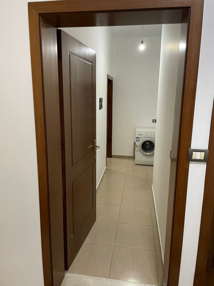 Tirane, jepet me qera shtepi 2+1 Kati 0, 90 m² 33.000 € (Havzi Nela)