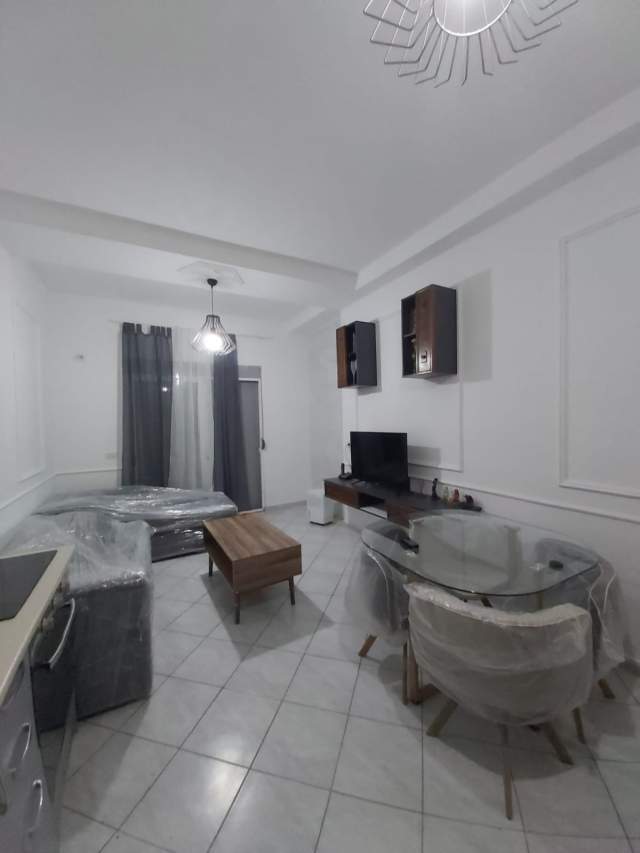Tirane, shitet apartament Kati 1, 100 m² 120.000 Euro