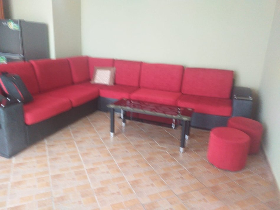 Tirane, jepet me qera Vile 1+1+Ballkon Kati 3, 70 m² 331 € (Kodra e priftit , prane shkolles mrekullia, Rruga marie kraja)