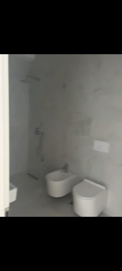 Tirane, jepet me qera apartament 1+1 Kati 7, 67 m² 330 € (Ali Demi)