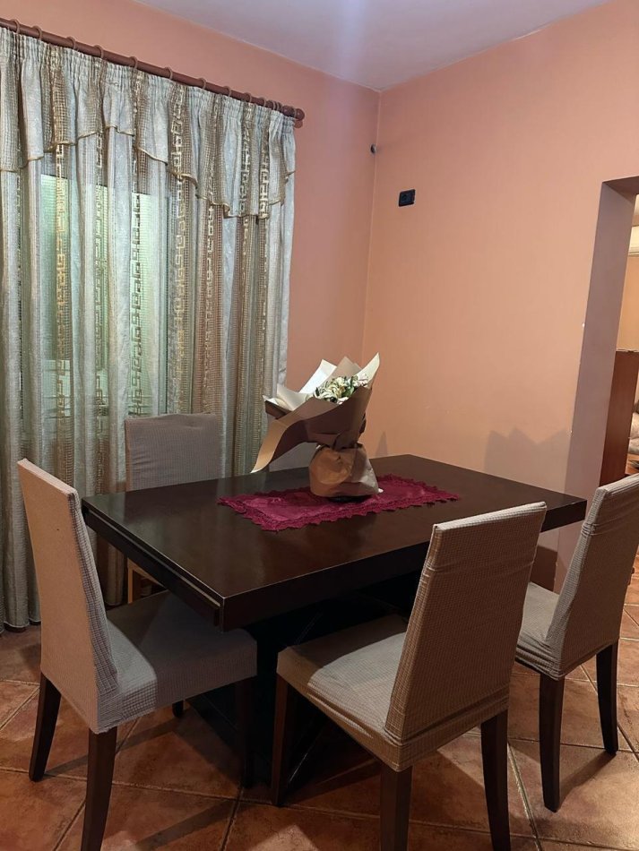 Tirane, jepet me qera apartament 3+1 Kati 5, 55.000 € (Prane shkolles 1 Maj)