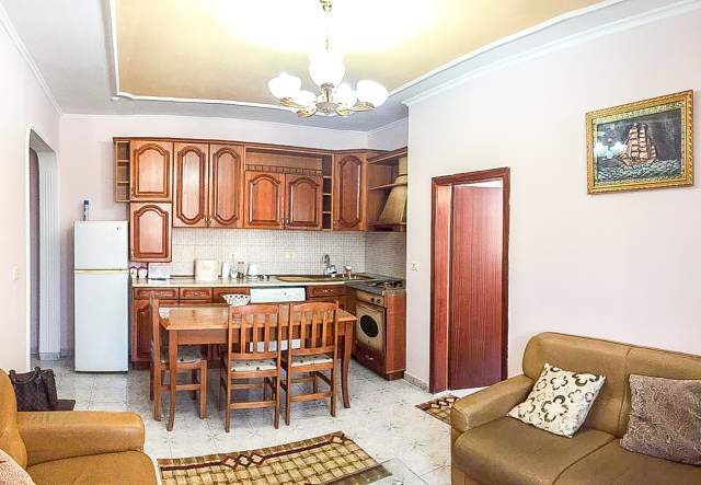 Tirane, shitet apartament 83 m² 110.000 Euro
