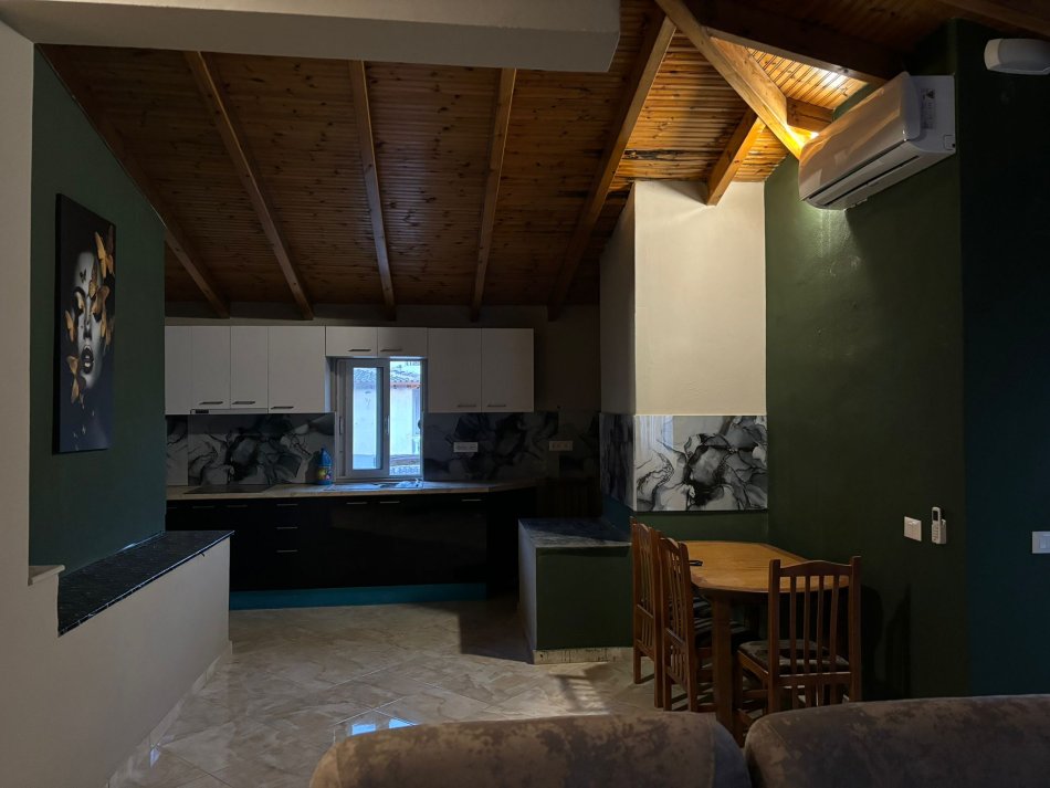 Sarande, shitet Papafingo  Kati 8, 255.000 € (Rruga 5 , Sarande)