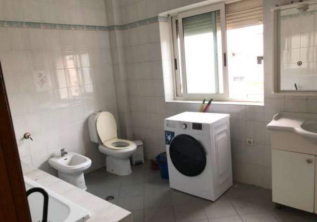 Tirane, jepet me qera apartament 2+1 Kati 5, 122 m² 45.000 Leke (Rruga e Durresit)