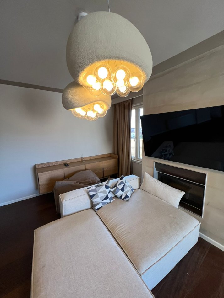 Tirane, shitet apartament 3+1+Aneks+Ballkon Kati 4, 304 m² 940.000 € (bllok , garda)