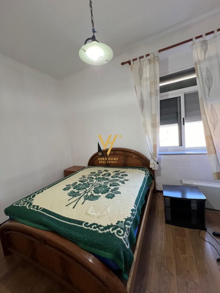 Tirane, jepet me qera apartament 2+1+Aneks+Ballkon Kati 2, 105 m² 600 € (STADIUMI DINAMO)