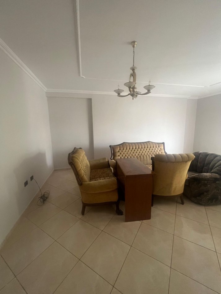 Tirane, jepet me qera apartament 2+1 Kati 3, 103 m² 450 € (Astir)