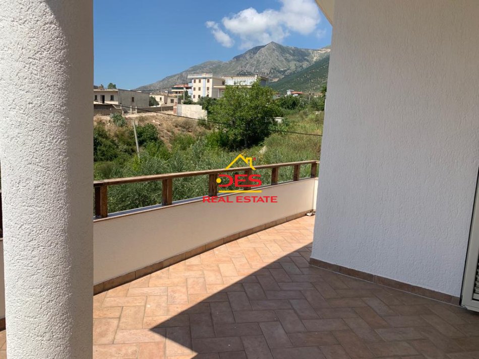 Vlore, shitet Vile 2 Katshe Kati 2, 262 m² 485,000 € (Tragjas)