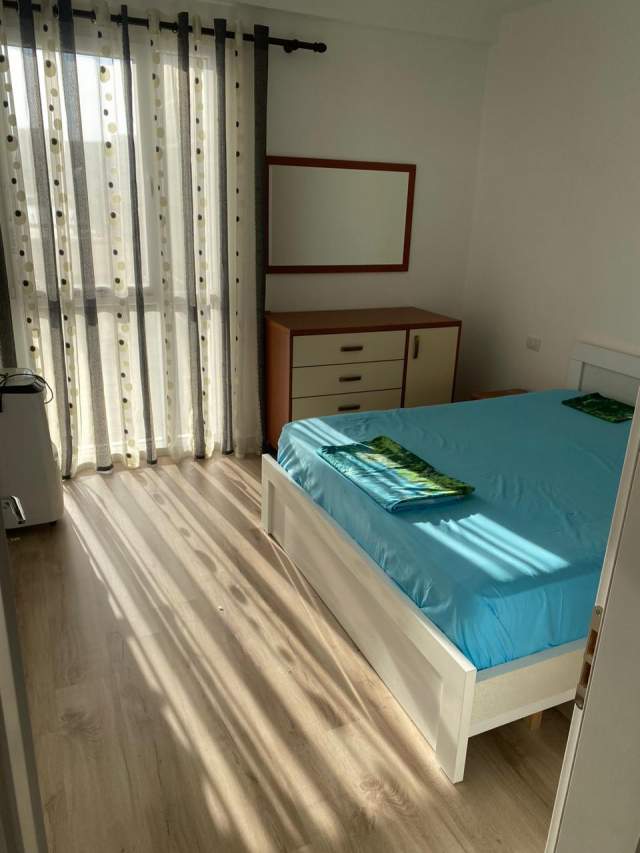 Tirane, jepet me qera apartament 2+1+BLK Kati 2, 87 m² 600 Euro (Rruga Artan Lenja)