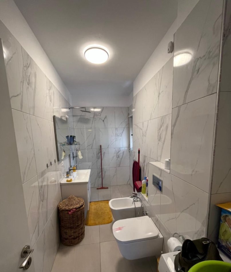 Tirane, shitet apartament 2+1+Ballkon Kati 8, 91 m² 205.000 € (Vila Gold ne Qender te Tiranes)