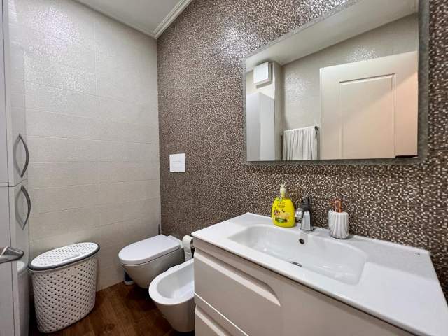 Tirane, shitet apartament 2+1 Kati 7, 105 m² 145.000 Euro (rruga dibres)