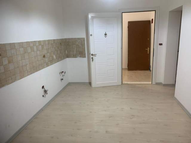 Tirane, shitet apartament 1+1+BLK Kati 5, 61 m² 77.000 Euro (21 Dhjetori)