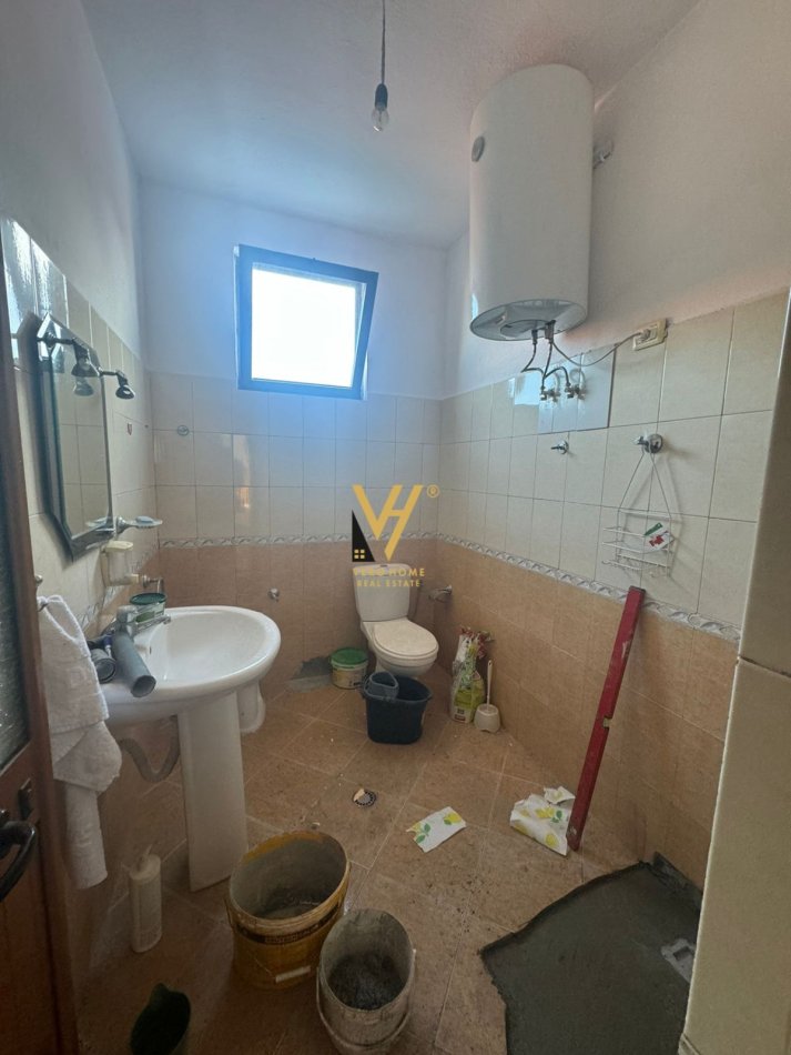 Tirane, jepet me qera shtepi 2+1+Ballkon Kati 3, 90 m² 550 € (DON BOSKO)