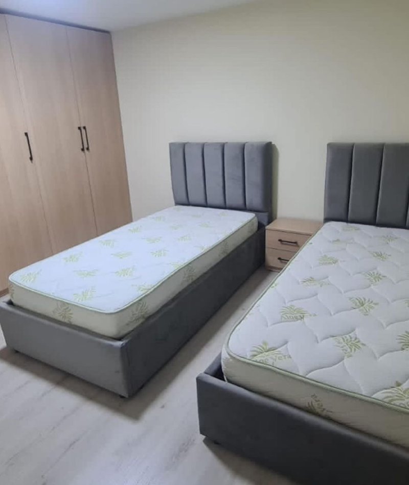 Tirane, jepet me qera apartament duplex 2+1 Kati 5, 95 m² 700 € (liqeni i thate)