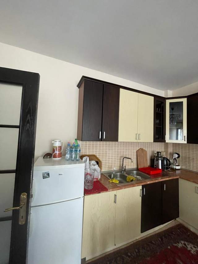 Tirane, jepet me qera apartament 2+1+BLK Kati 2, 90 m² 400 Euro (Rruga e Elbasanit)