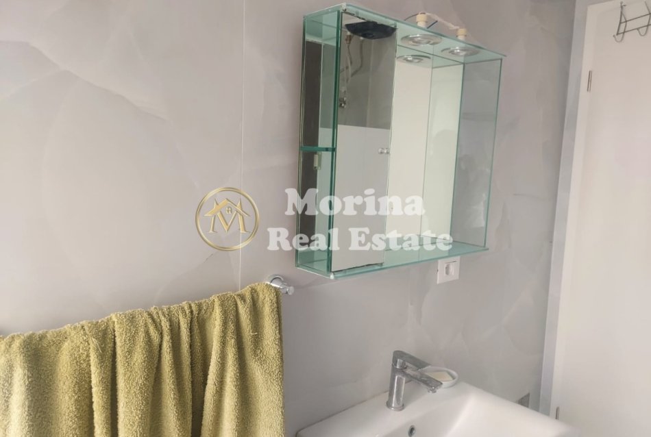 Tirane, jepet me qera apartament 1+1 Kati 2, 61 m² 350 € (Ali Demi)