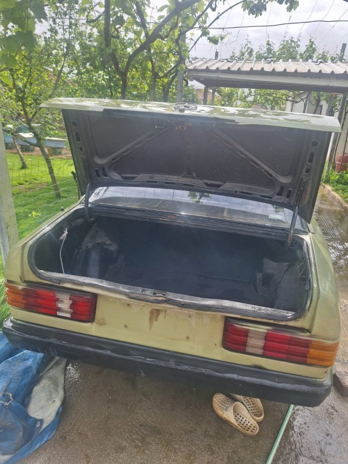 Korce, shes makine Nafte, jeshile automatik 2.000 €