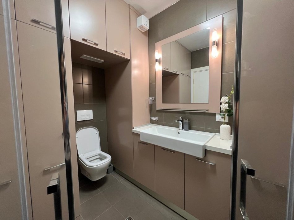 Tirane, shitet apartament 2+1 Kati 4, 120 m² 220.000 € (ASTIR)
